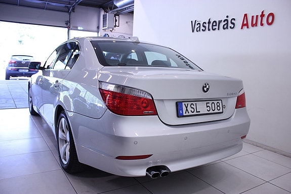 BMW 530i 6 of 29