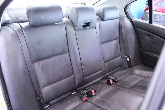 BMW 530i 20 of 29