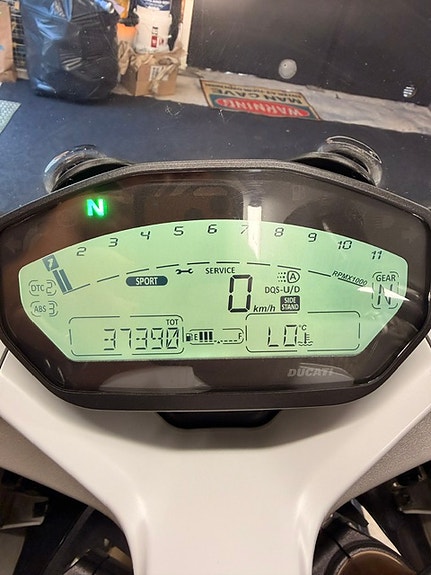 Ducati SuperSport S 4 of 5