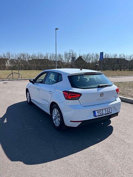 Seat Ibiza 4 of 5