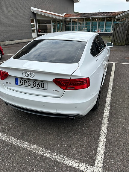 Audi A5 2 of 29