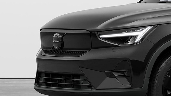 Volvo EX40 6 of 26