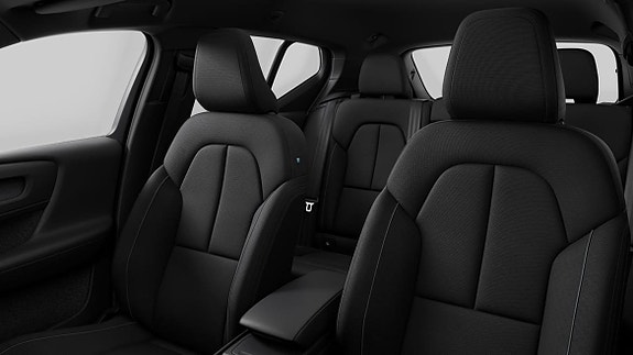 Volvo EX40 15 of 26