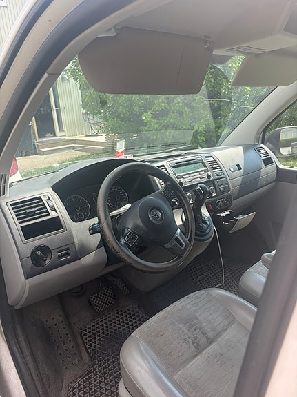 Volkswagen Transporter 3 of 3