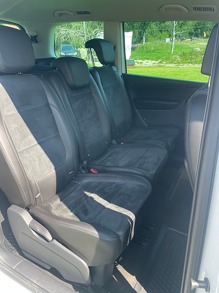Volkswagen Sharan 3 of 5
