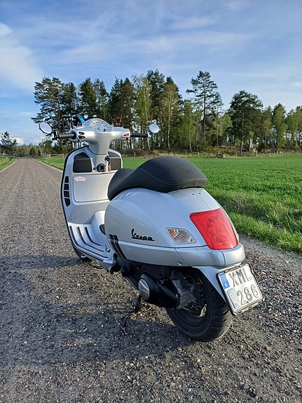 Vespa Gt200 L 5 of 5