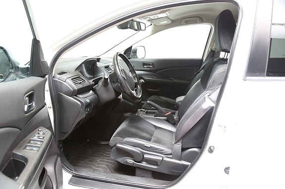 Honda CR-V 8 of 29