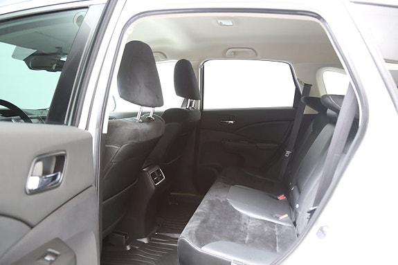 Honda CR-V 25 of 29