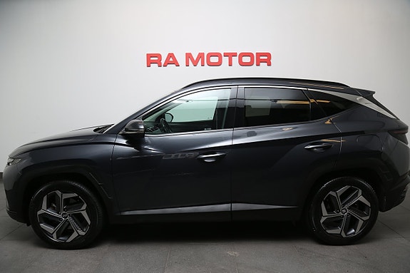 Hyundai Tucson 2 of 5