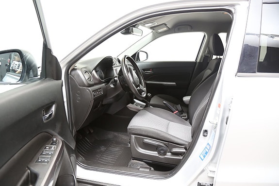 Suzuki Vitara 8 of 26