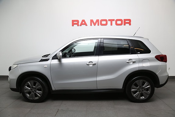 Suzuki Vitara 2 of 5