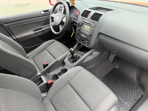 Volkswagen Golf V 6 of 7