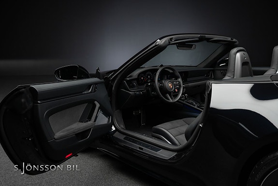 Porsche 911 Carrera GTS 14 of 30