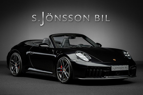 Porsche 911 Carrera GTS 3 of 30