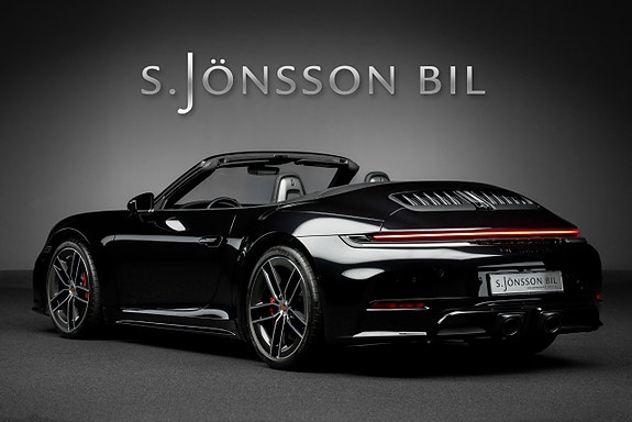 Porsche 911 Carrera GTS 4 of 30