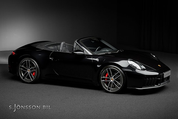 Porsche 911 Carrera GTS 8 of 30