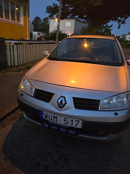 Renault Megane II 2 of 4