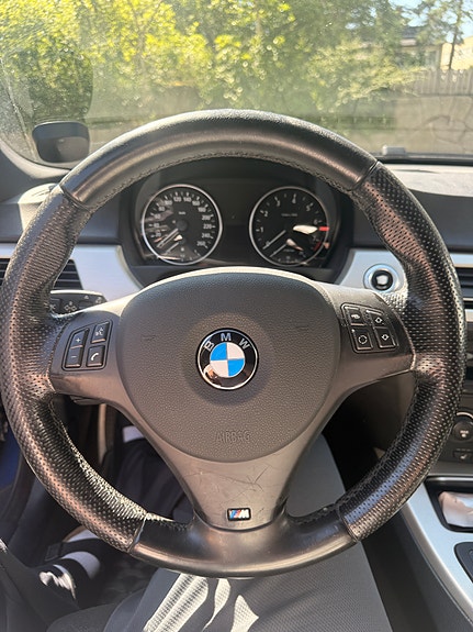 BMW 325i 5 of 11