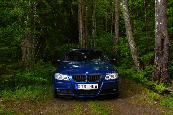 BMW 325i 4 of 11