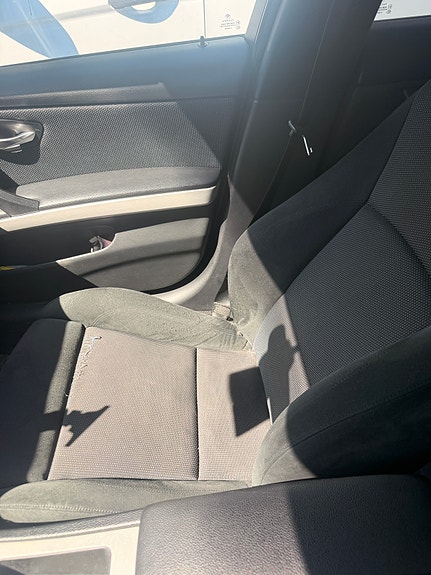BMW 325i 8 of 11