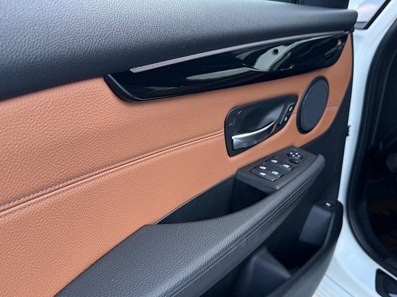 BMW 225xe 20 of 25