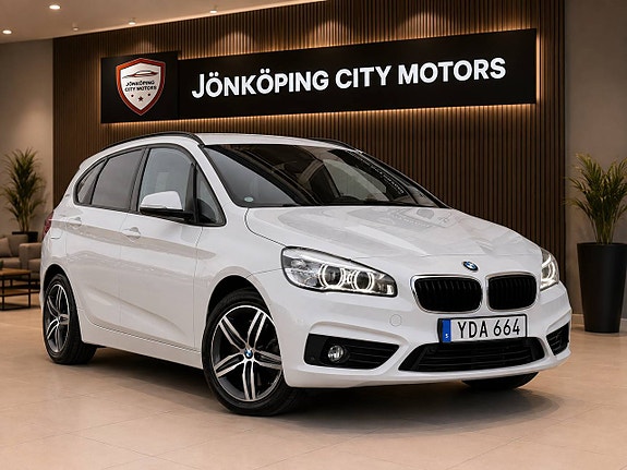 BMW 225xe 2 of 25