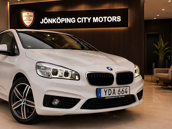 BMW 225xe 3 of 25
