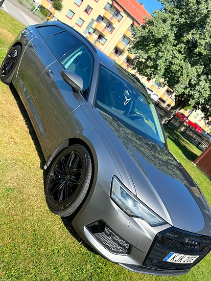 Audi A6 4 of 5