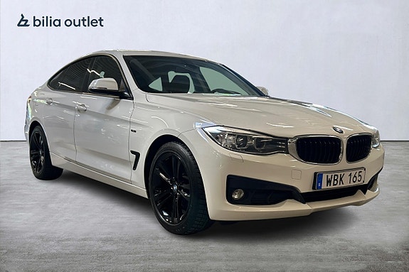 BMW 320d 4 of 5