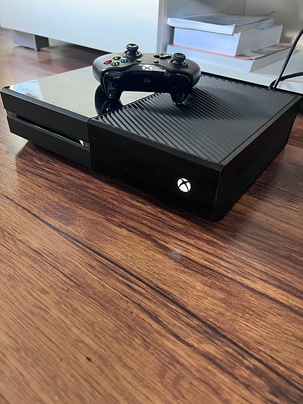 Xbox One + 6 spel + handkontroll image 2