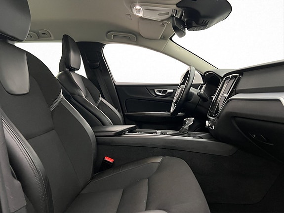 Volvo V60 25 of 30