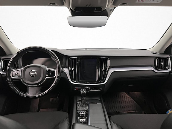 Volvo V60 11 of 30