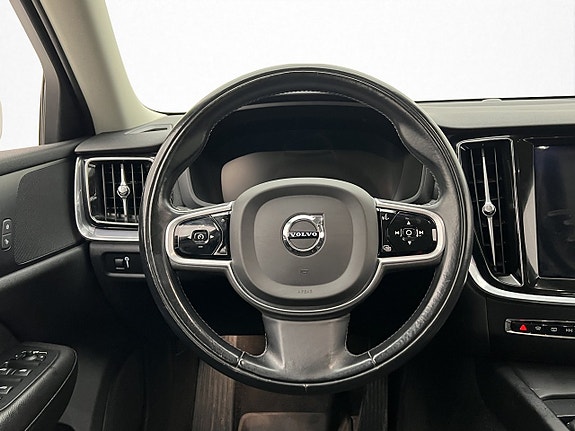 Volvo V60 12 of 30