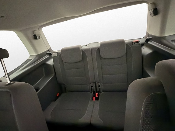 Volkswagen Touran 24 of 29
