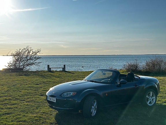 Mazda MX-5 5 of 9