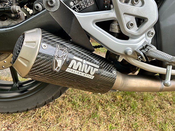 Yamaha MT-125 3 of 5
