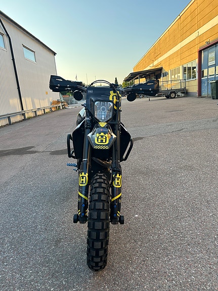 Husqvarna 701 sm 3 of 5