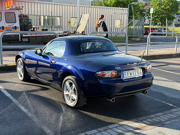 Mazda MX-5 3 of 5