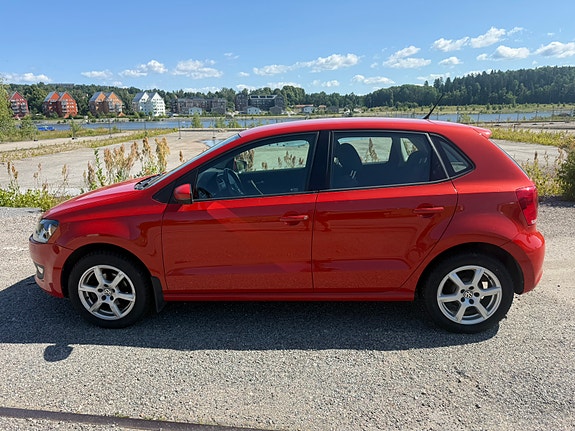 Volkswagen Polo 2 of 14