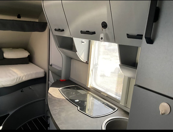 Knaus W05 480 QL Sport & Fun Black Edition 2022 | Solceller | Inverter Specialanpassad med lastramp för MC/rullstol 14 of 20