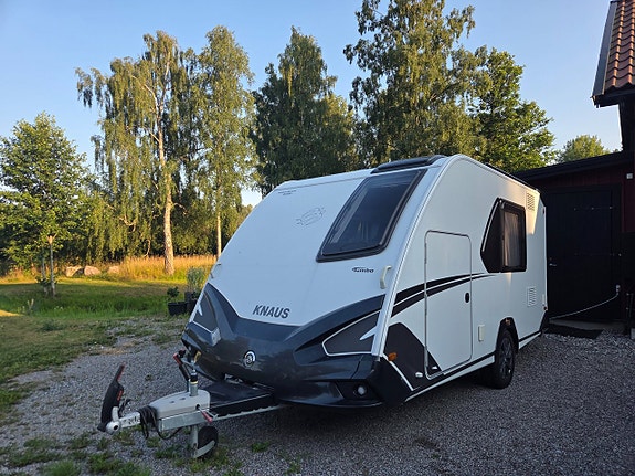 Knaus W05 480 QL Sport & Fun Black Edition 2022 | Solceller | Inverter Specialanpassad med lastramp för MC/rullstol