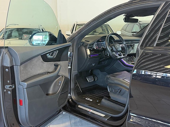 Audi Q8 6 of 27