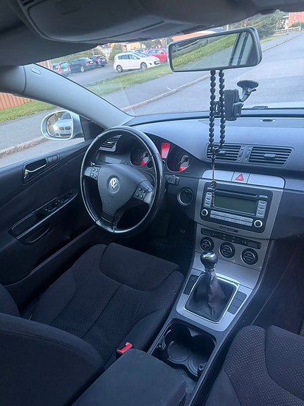 Volkswagen Passat 3 of 5