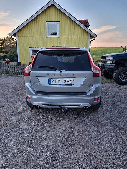 Volvo XC60 4 of 5