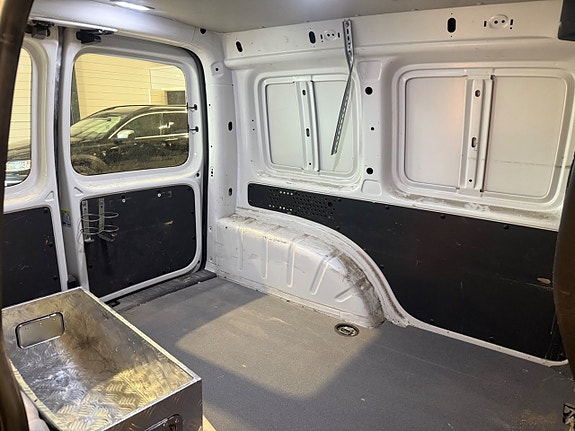 Volkswagen Caddy 8 of 8