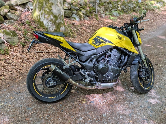 Honda CB750 (A2) 4 of 5
