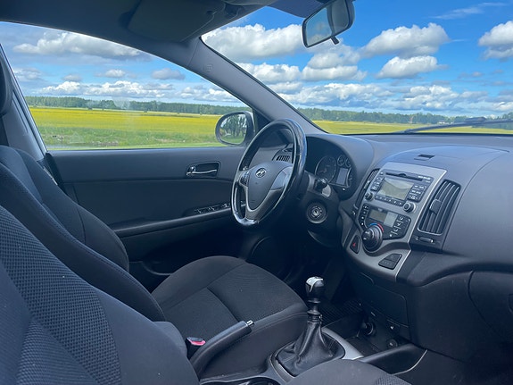Hyundai i30 8 of 10