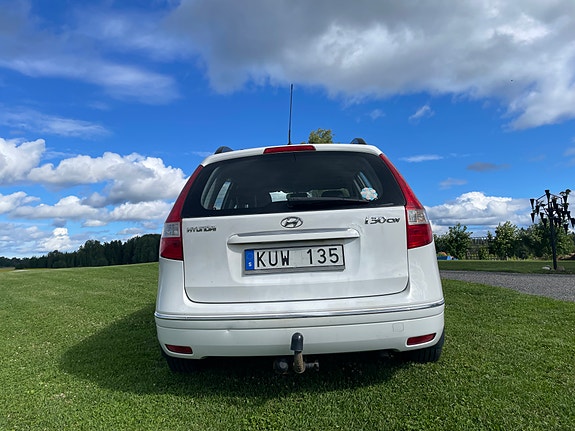 Hyundai i30 2 of 10