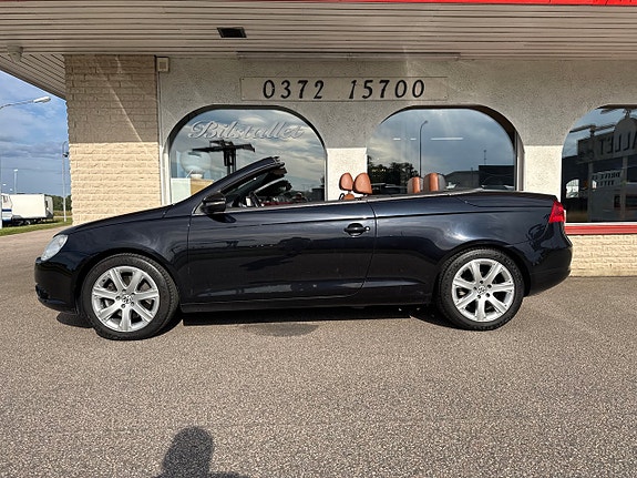 Volkswagen Eos 2 of 5