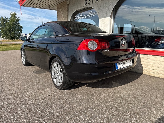 Volkswagen Eos 11 of 21